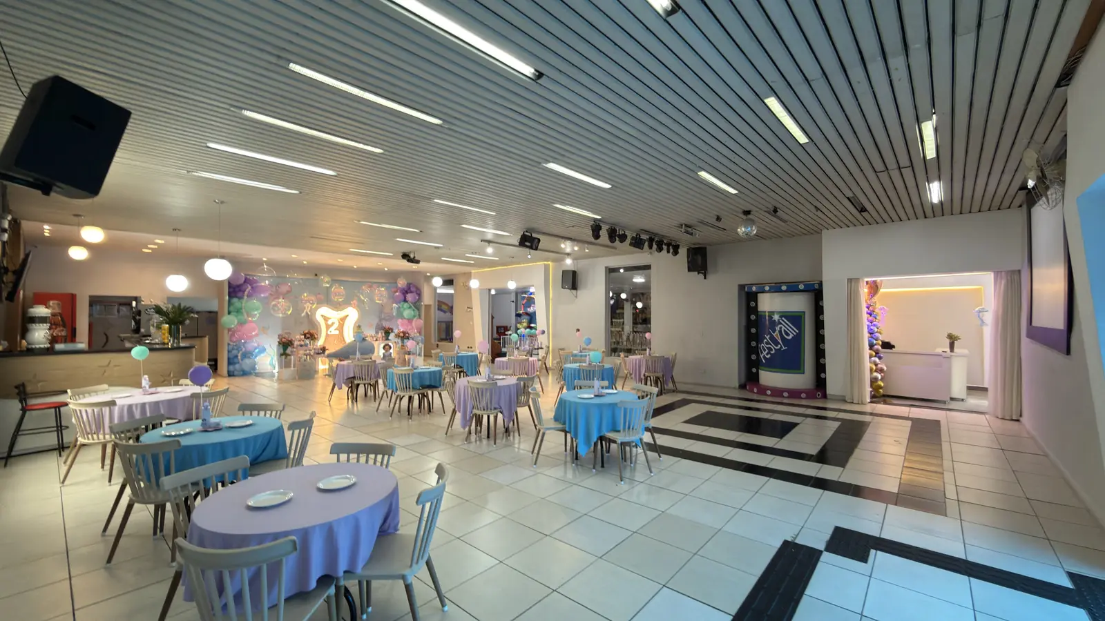 Salão principal do Festvall Buffet Infantil em Bragança Paulista